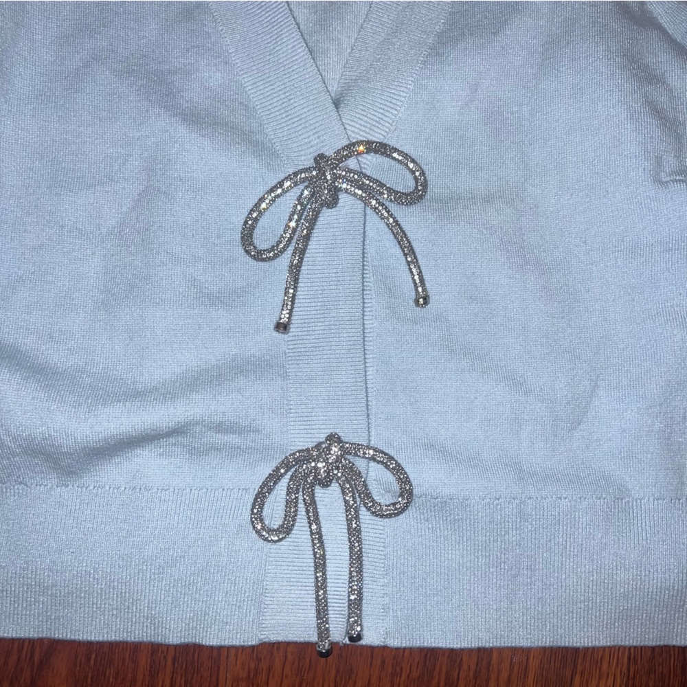 EXPRESS V-Neck Embellished Bow Cardigan - Light Blue SOLD OUT ONLINE Large - Picture 4 of 8